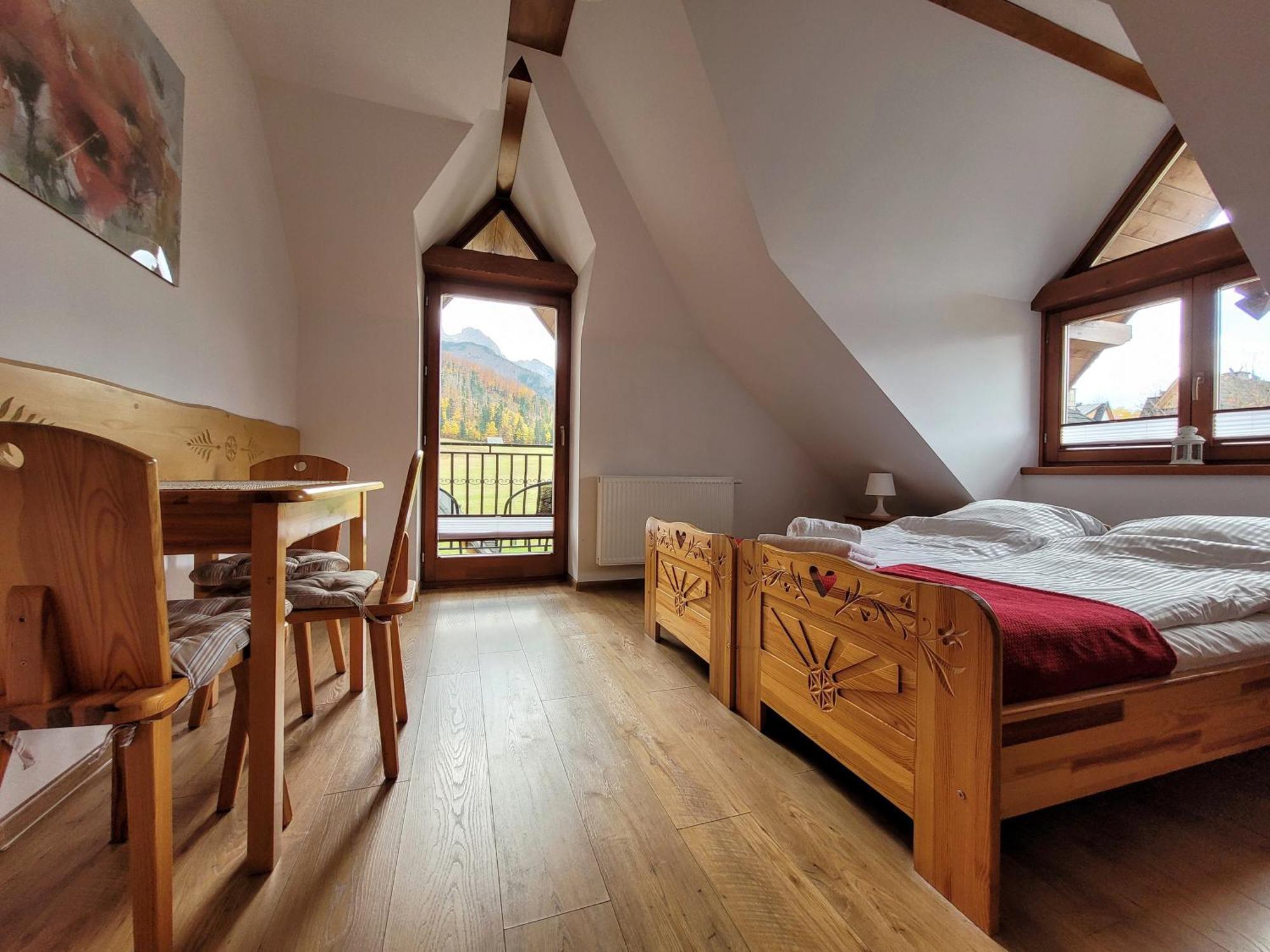 Willa Mnich Zakopane Exteriör bild
